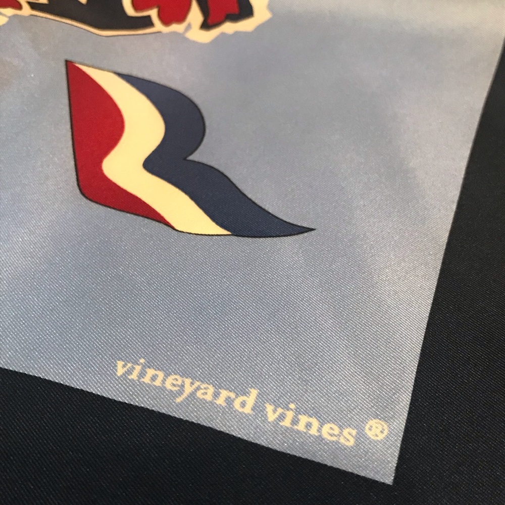 Vineyard Vines “Founding Member” scarf. - Picture 3 of 8
